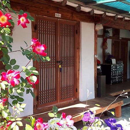 1928 Suimmaru Hanok Guesthouse จอนจู ภายนอก รูปภาพ