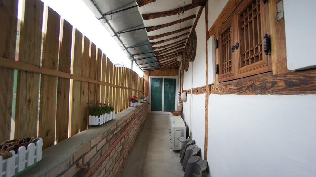 1928 Suimmaru Hanok Guesthouse จอนจู ภายนอก รูปภาพ
