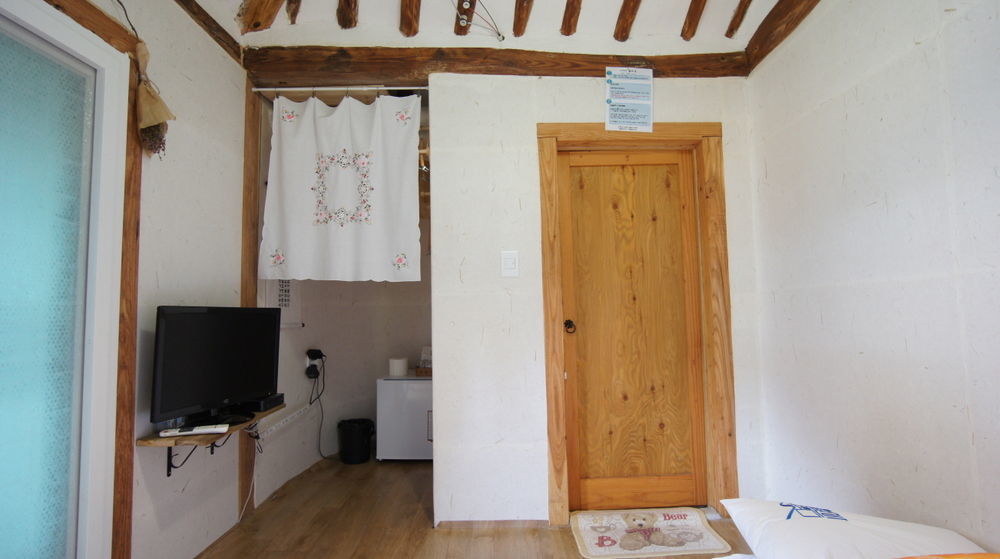 1928 Suimmaru Hanok Guesthouse จอนจู ภายนอก รูปภาพ