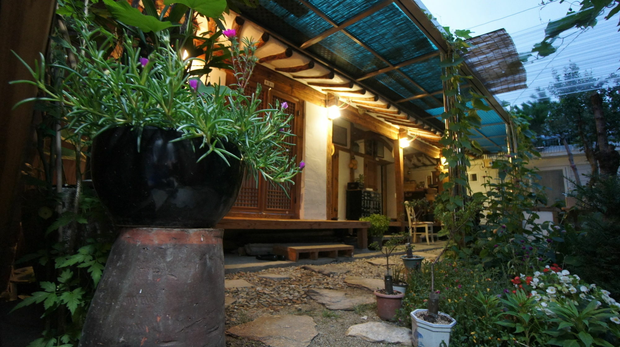 1928 Suimmaru Hanok Guesthouse จอนจู ภายนอก รูปภาพ